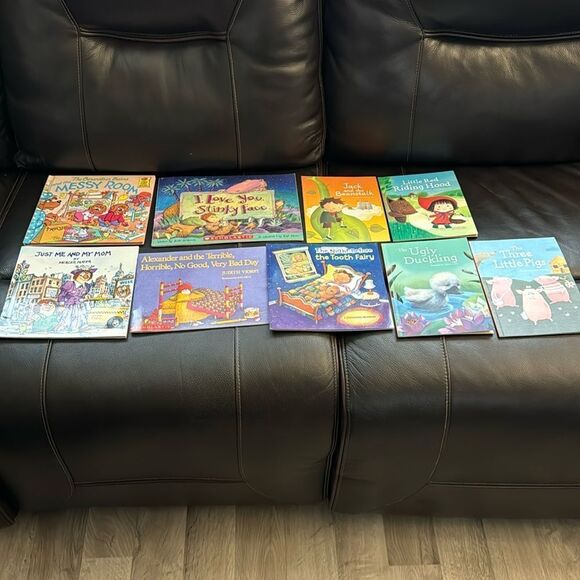 Kids book bundle. 9 books! 1 hardcover, 8 softcover. Excellent books! - Picture 1 of 4